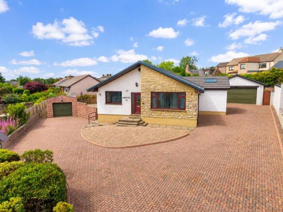 12 Beechwood Crescent Kirriemuir-2.jpg