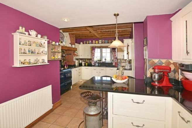 Kitchen/Breakfast Rm