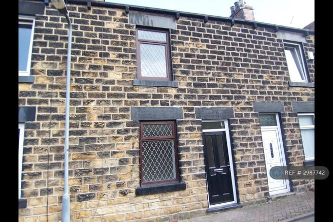 2 bed Terraced to rent Image 4