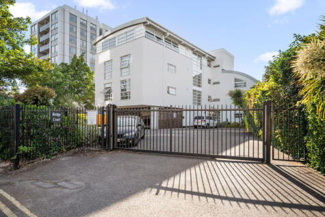 Bridge Court, Walton on Thames