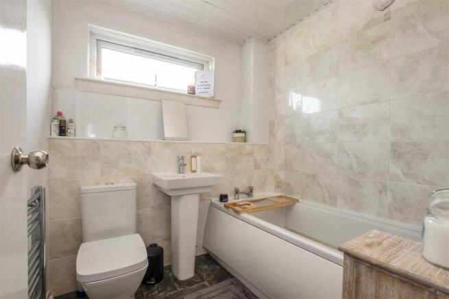 15 Castlandhill Road 14.jpg