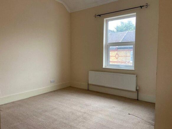 Bedroom 2 (2)