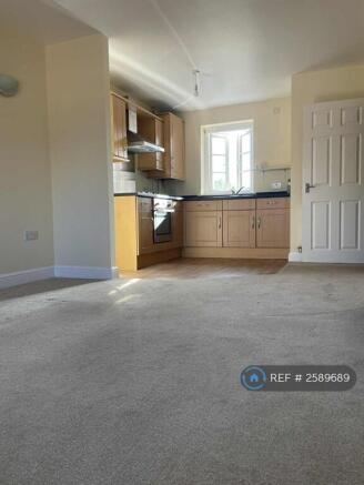 Lounge/Kitchen Area