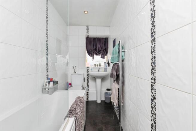 3 bed Terraced for sale Image 7