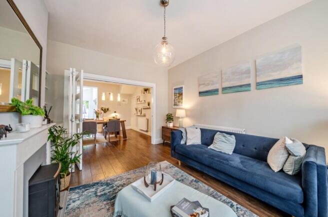 4 bed Terraced for sale Image 4