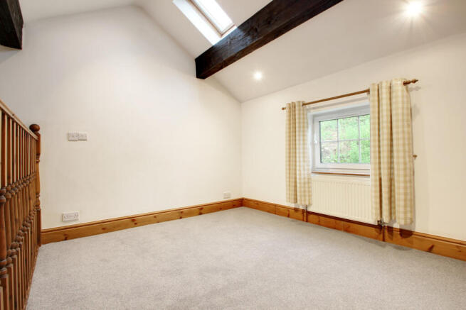 1 bed Mews to rent Image 6
