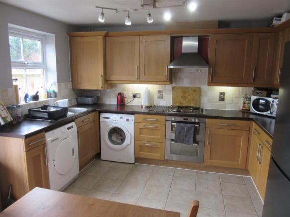 Kitchen.JPG