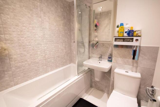 3 bed Semi-Detached for sale Image 12