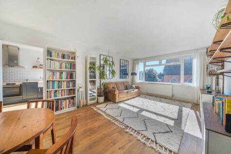 Augustus Road, Southfields, SW19