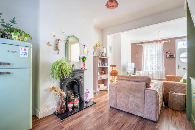 2 bed Terraced for sale Image 9