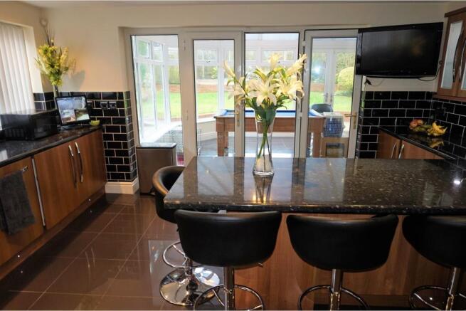 Kitchen / Breakfast