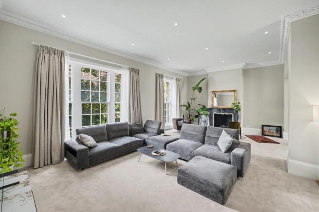SITTING ROOM