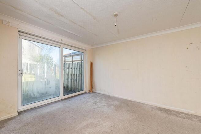 4 bed Semi-Detached for sale Image 7