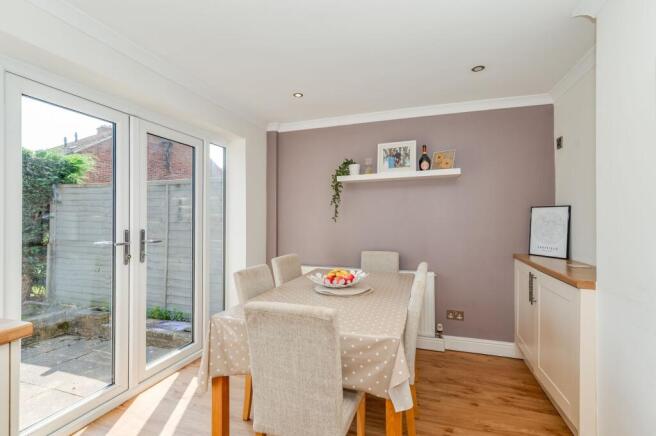 KITCHEN/DINER AND LOUNGE