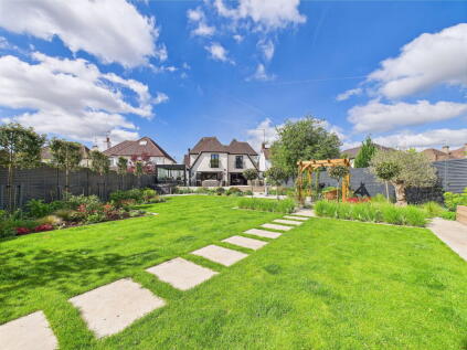 Cassiobury Drive, Watford, WD17 3AJ