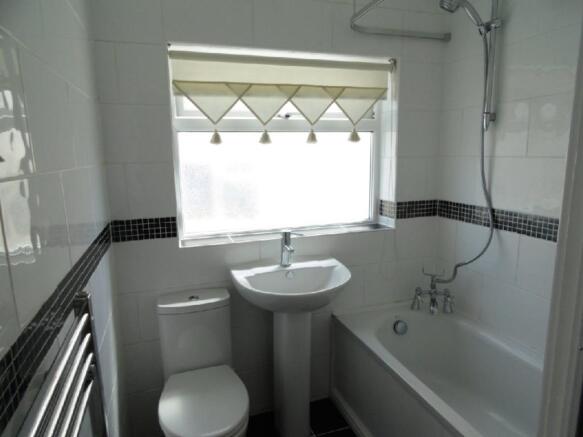 BATHROOM.JPG