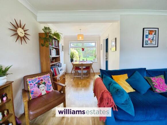 Hendre Close, Rhuddlan, LL18 photo 4