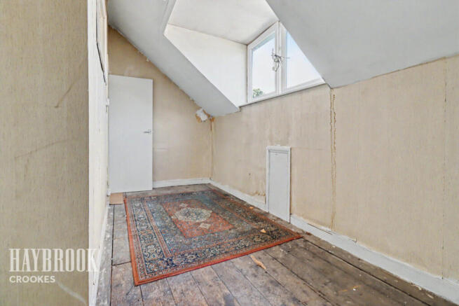 4 bed Terraced for sale Image 11
