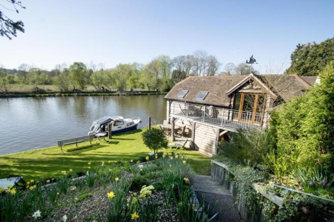 boathouse