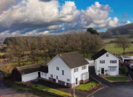 10, Manor Court, Ewenny CF35 5RH