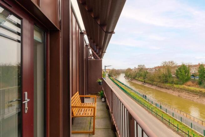 1S6YSI - Balcony D.jpg