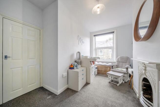 3 bed Terraced to rent Image 12