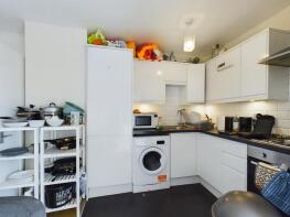 69, Cedars Road, London SW4 0PW