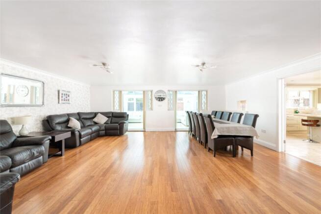 Dining/Family Room