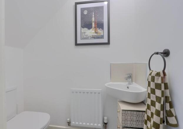 3 bed Semi-Detached for sale Image 8