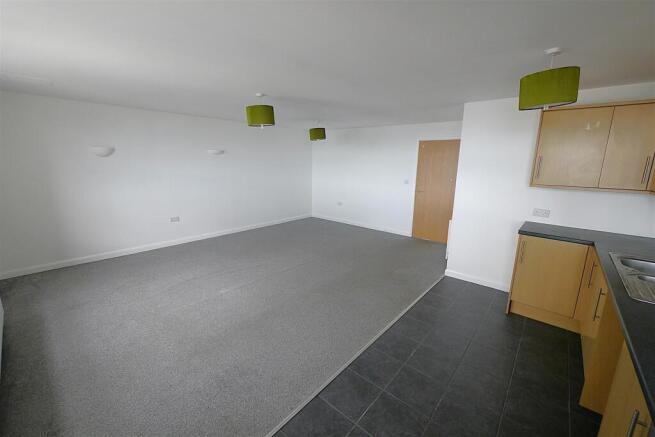 Lounge/Kitchen