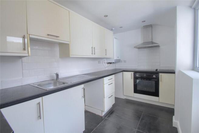 3 bed Terraced for sale Image 5