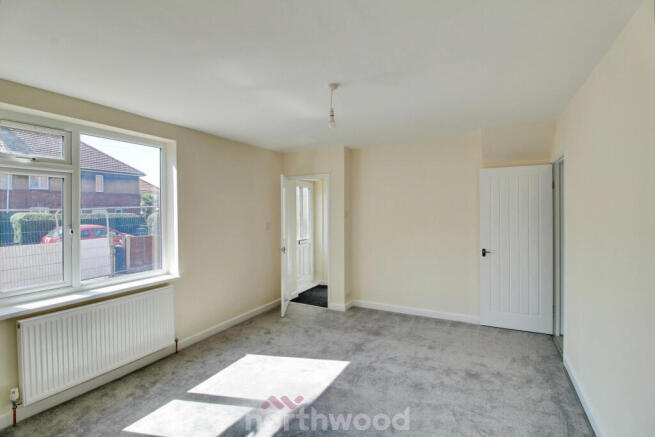 3 bed End of Terrace to rent Image 4