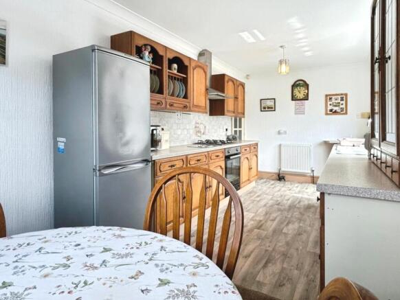 3 bed Detached Bungalow for sale Image 4