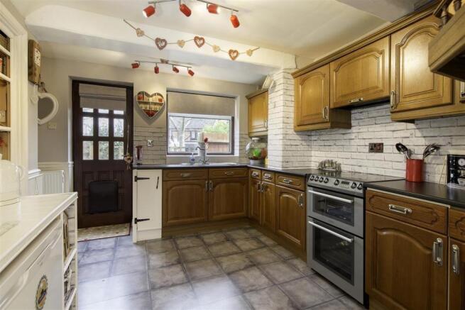 Quarry-Kitchen-01A.j