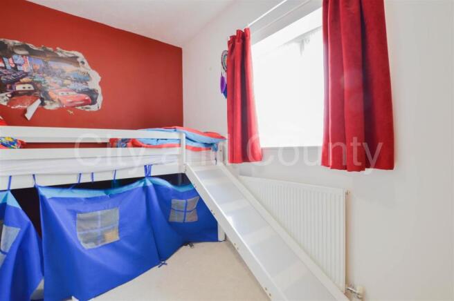 bed 3.jpg