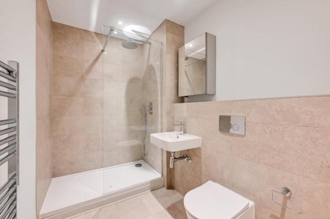 2 bed Flat to rent Image 10