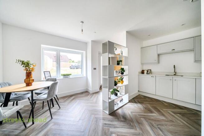 da97f5f8-0cae-4e5...