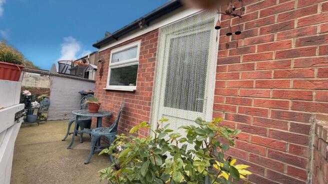 3 bed Terraced for sale Image 9