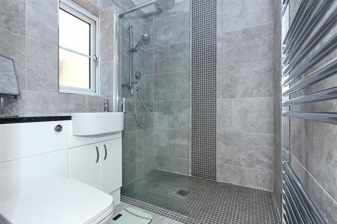 Wes-En-Suite.jpg
