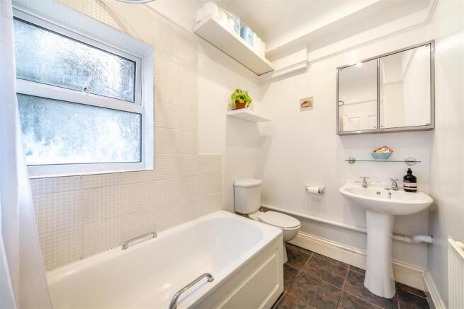 223 Ravenscroft Road-6.JPG