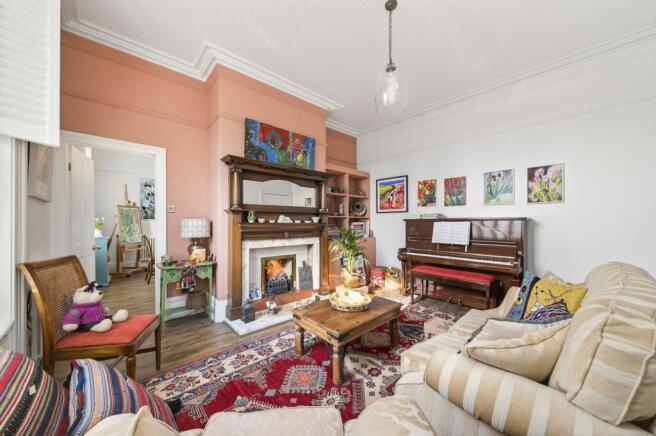 3 bed Semi-Detached for sale Image 9