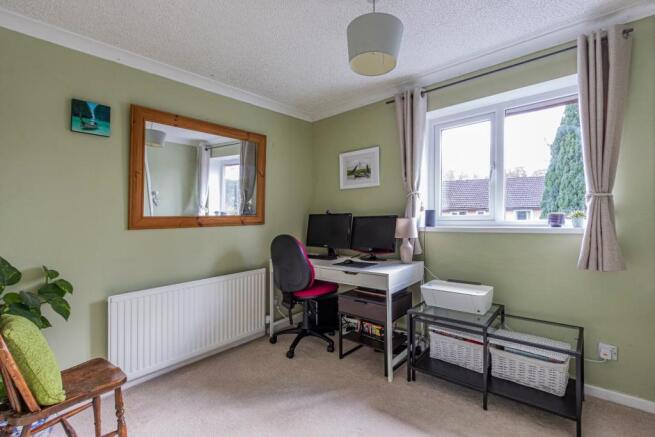 Kennington Close 13-17.jpg