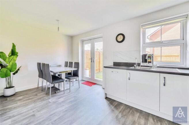 Alfred Way, Buckingham, Buckinghamshire photo 4