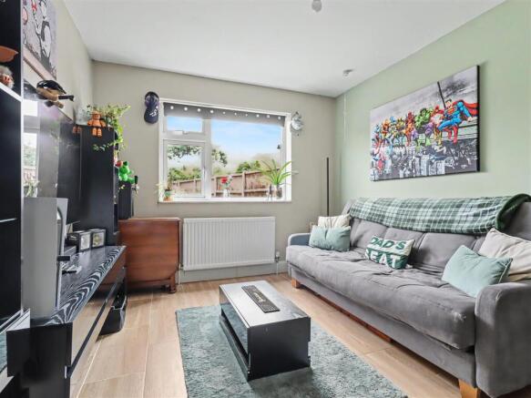 snug/bedroom