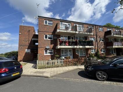 Arnold Road, Northolt