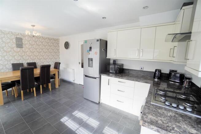 kitchen1.jpg