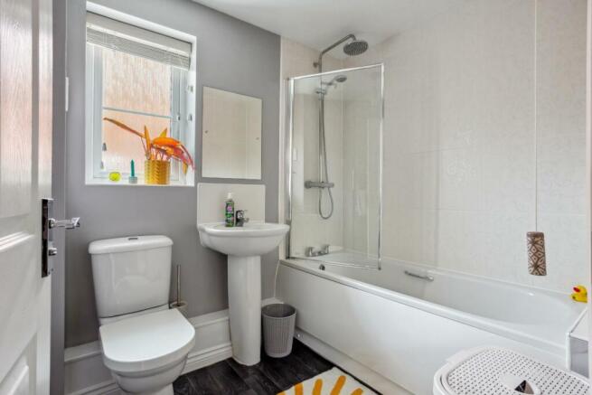 81976_16 Woodbury Lane(23).jpg