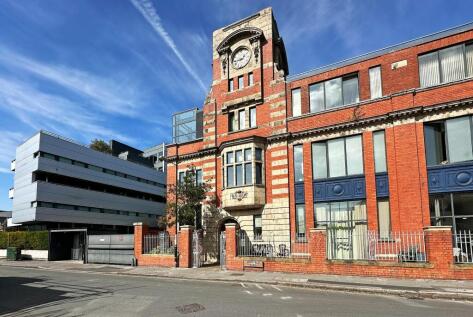 Woodfield Road, Altrincham