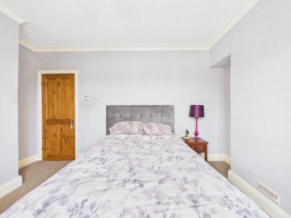 3 bed Terraced for sale Image 10