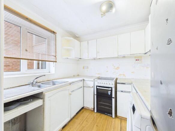 Coronation Court, Coronation Avenue, East Tilbury, Tilbury, Essex, RM18 photo 3